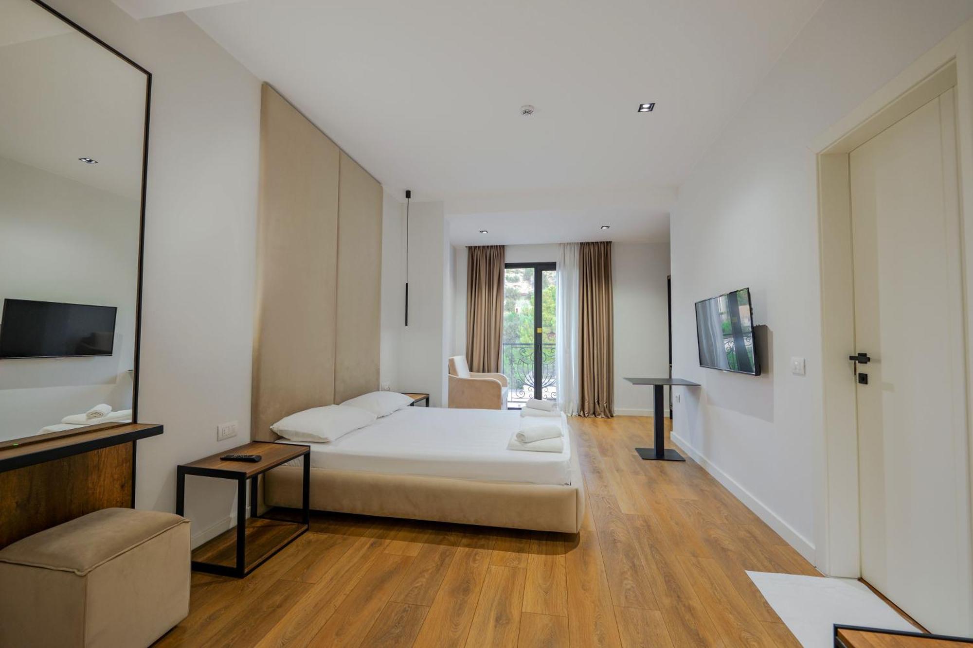 Hotel Central Wlora Zewnętrze zdjęcie